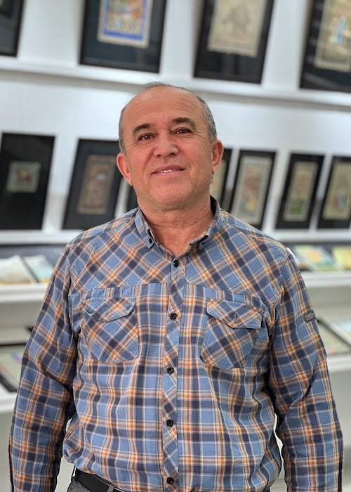 Persian miniature artist Davron Toshev from Bukhara, Uzbeksitan